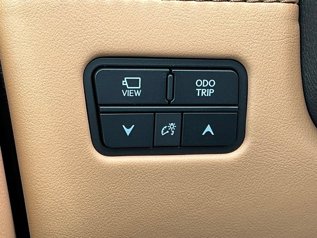 New 2026 Lexus LX 600 4WD w/ Accessory Package (2T) image 32