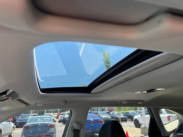 Certified 2025 Kia Seltos EX w/ EX Sunroof Package FWD image 29