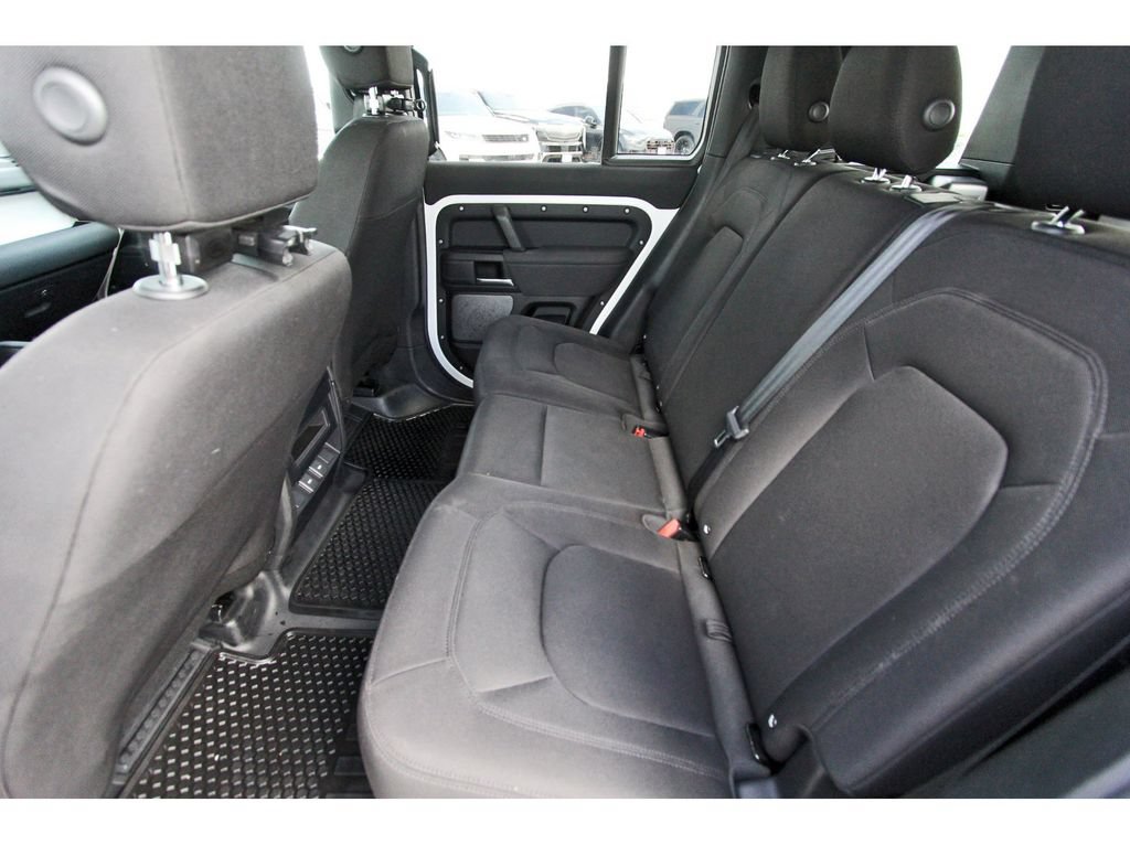 Used 2023 Land Rover Defender 110 AWD/4WD image 7