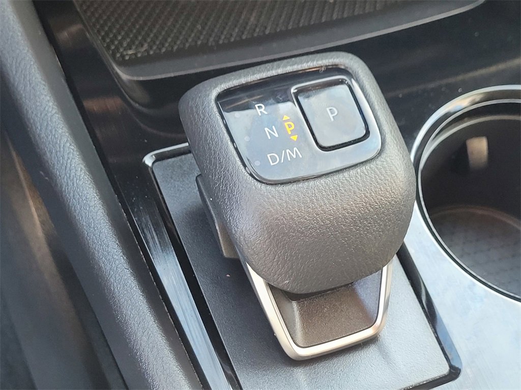 Used 2023 Nissan Rogue SV image 23