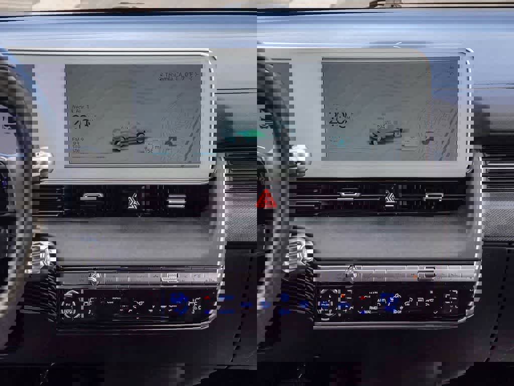 Used 2024 Hyundai Ioniq 5 SEL image 12