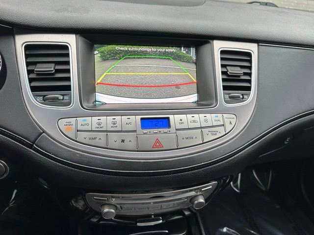 Used 2013 Hyundai Genesis 3.8 w/ Technology Pkg RWD image 15