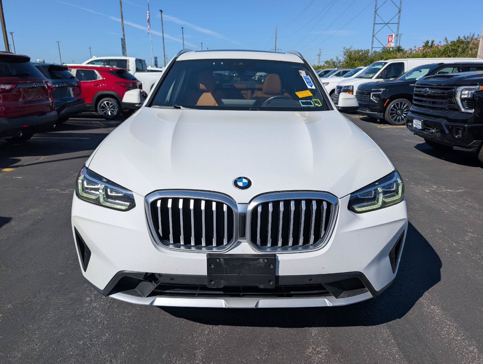 Used 2022 BMW X3 xDrive30i w/ Convenience Package AWD/4WD image 2