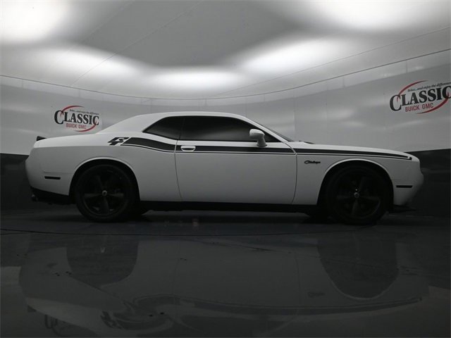 Used 2019 Dodge Challenger R/T w/ Plus Package image 28