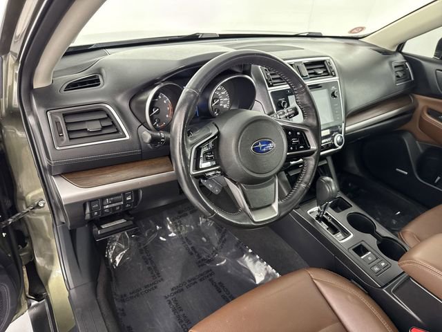 Used 2018 Subaru Outback 3.6R Touring AWD/4WD image 23