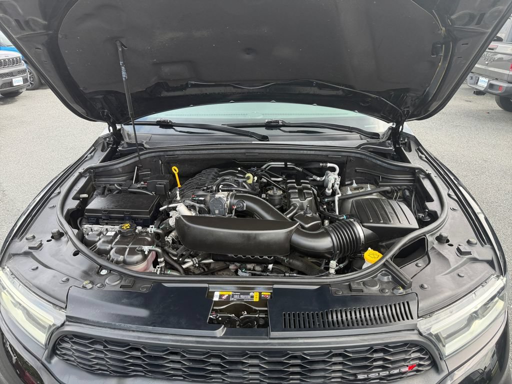Used 2025 Dodge Durango GT AWD/4WD image 17