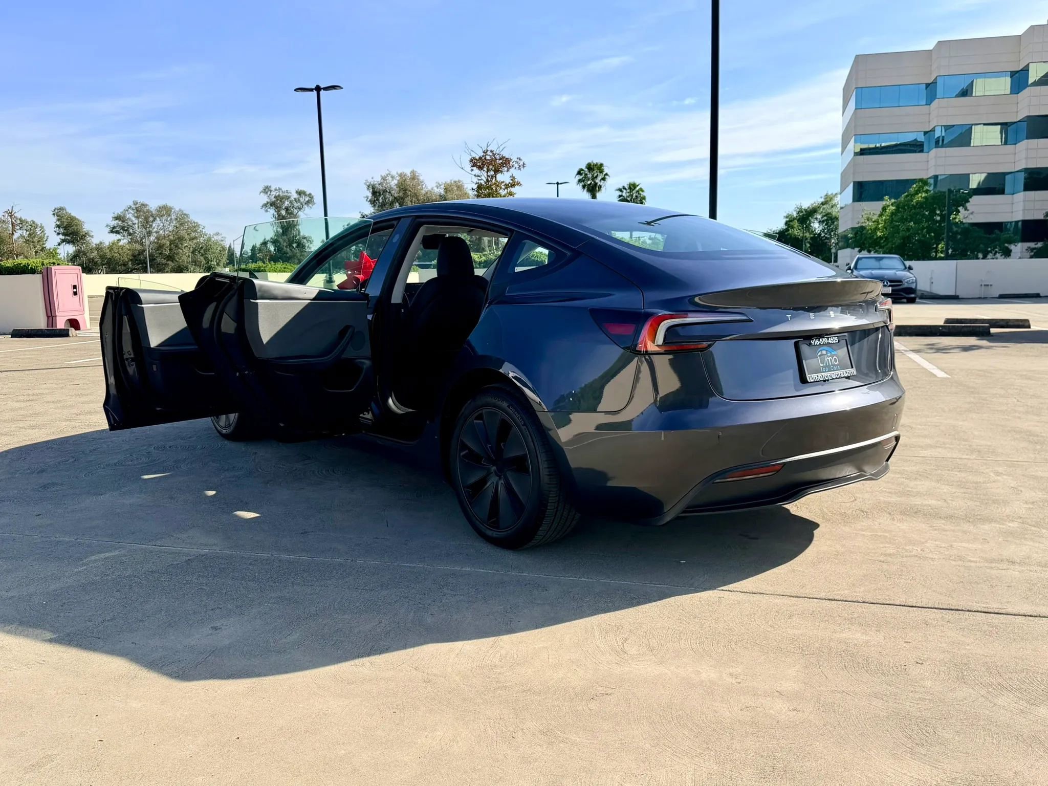 Used 2025 Tesla Model 3 Long Range RWD image 41
