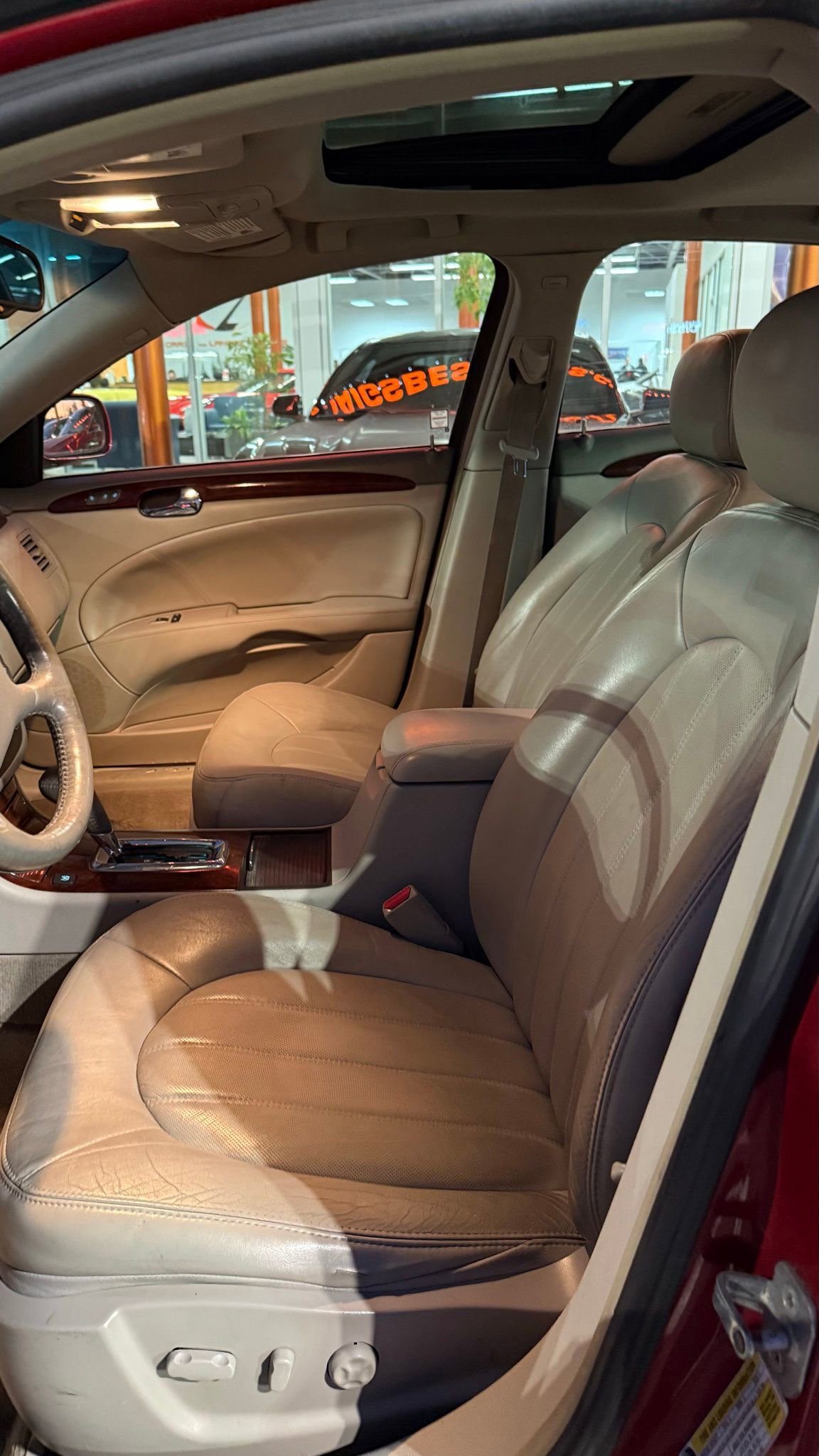 Used 2008 Buick Lucerne CXL w/ Luxury Package image 13