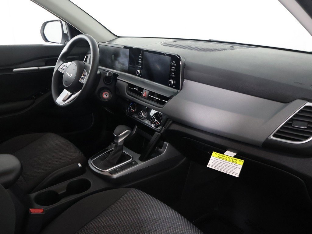 Used 2024 Kia Seltos LX image 24