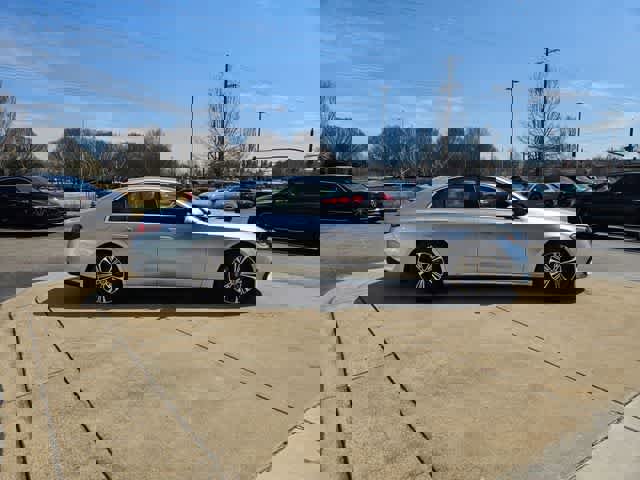 Used 2024 Mercedes-Benz E 350 4MATIC Sedan w/ Multicontour Seating Package image 10