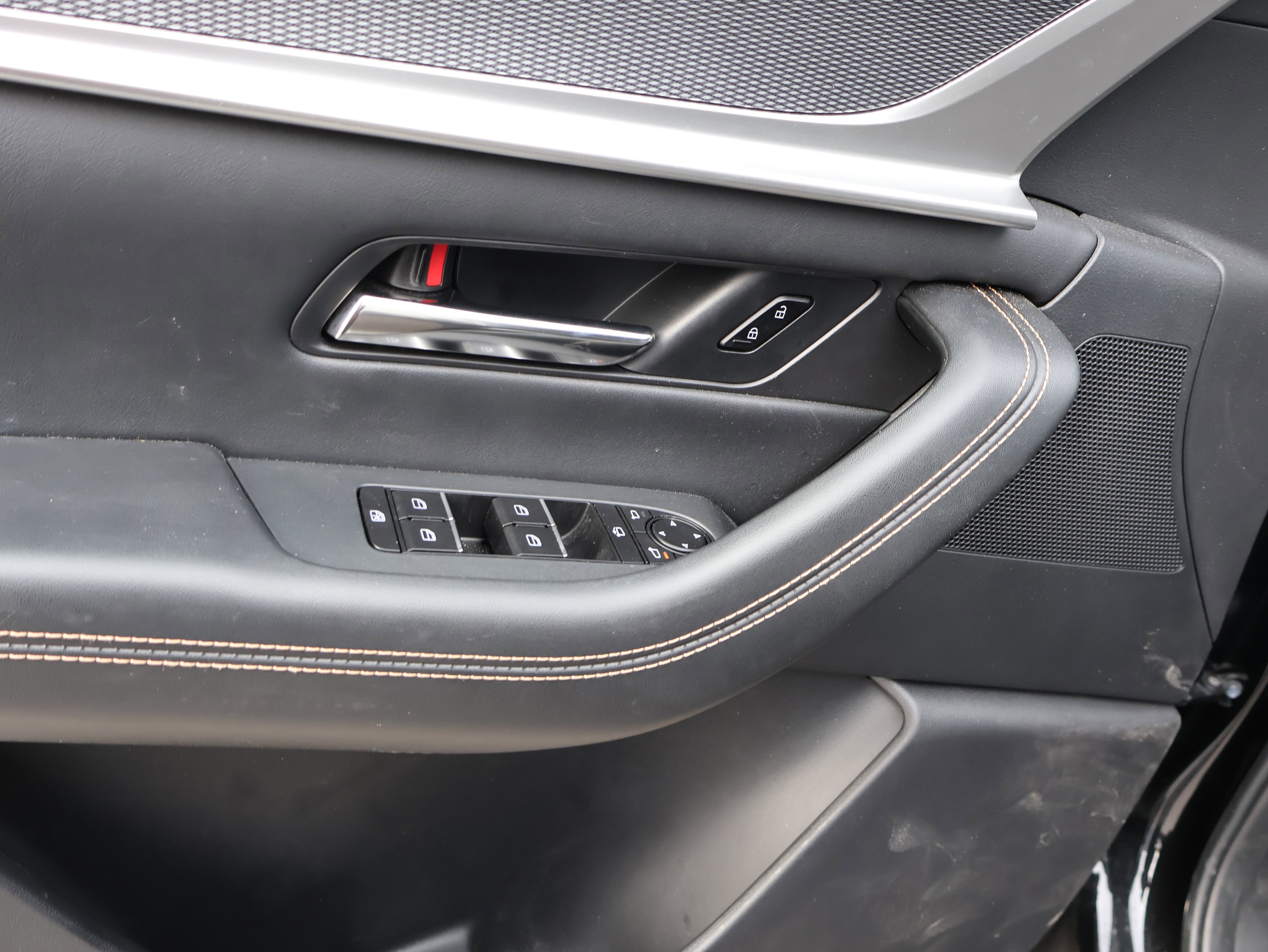 Certified 2024 MAZDA CX-90 Plug-In Hybrid w/ Premium Plus image 29