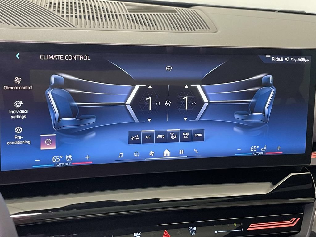 Used 2026 BMW 530i xDrive w/ Premium Package AWD/4WD image 28