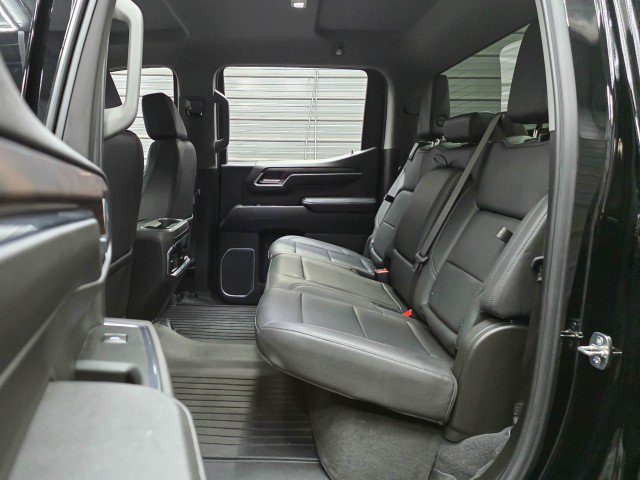 Used 2023 GMC Sierra 1500 SLT w/ SLT Premium Package AWD/4WD image 21