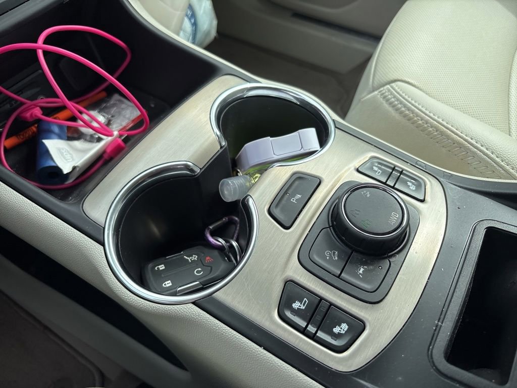 Used 2024 GMC Terrain Denali image 28