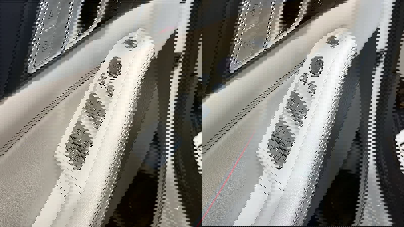 Used 2022 BMW ALPINA XB7 image 24