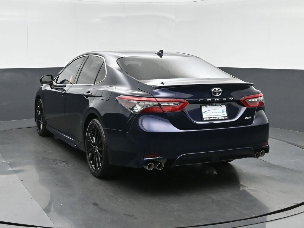 Used 2021 Toyota Camry XSE image 5