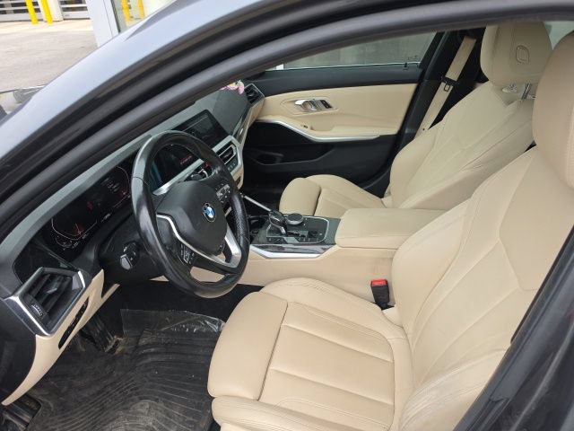 Used 2020 BMW 330i xDrive Sedan w/ Premium Package AWD/4WD image 4