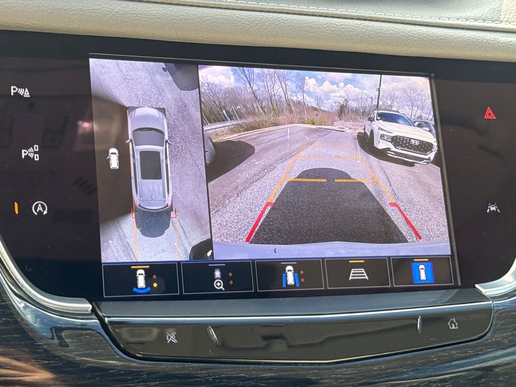 Used 2025 Cadillac XT6 Premium Luxury w/ Technology Package image 33