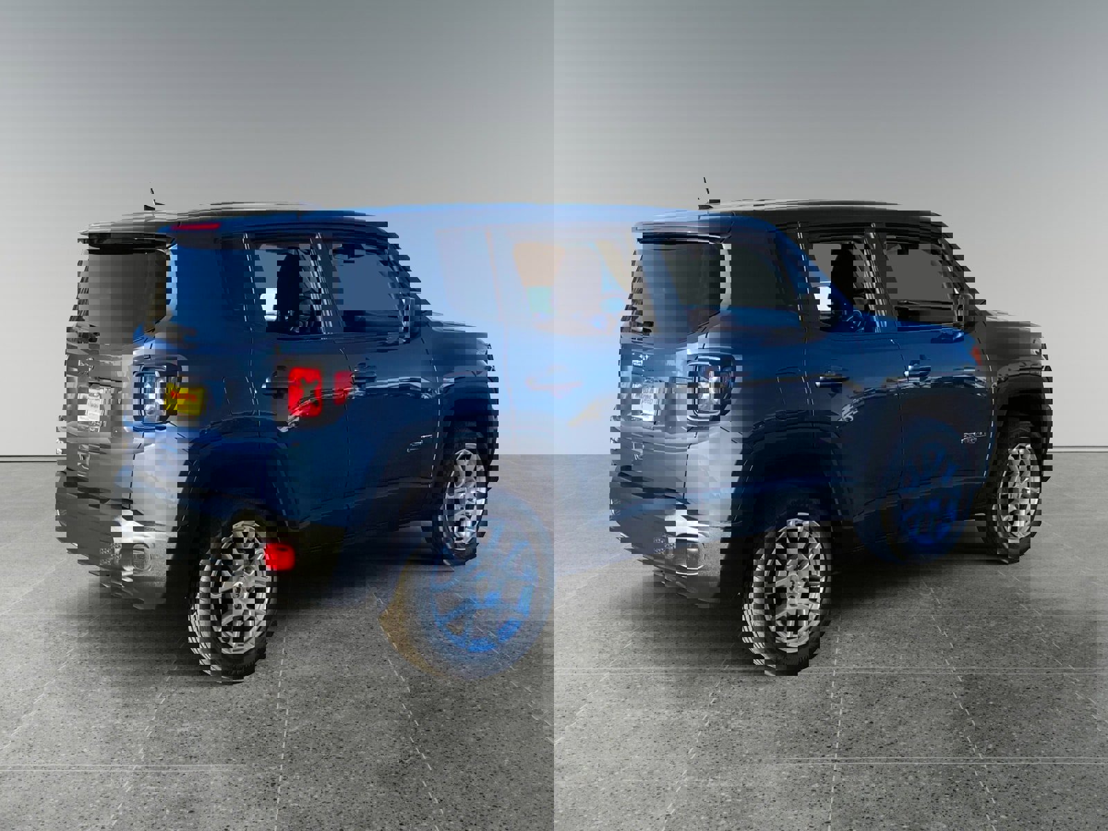 Used 2023 Jeep Renegade Latitude image 5