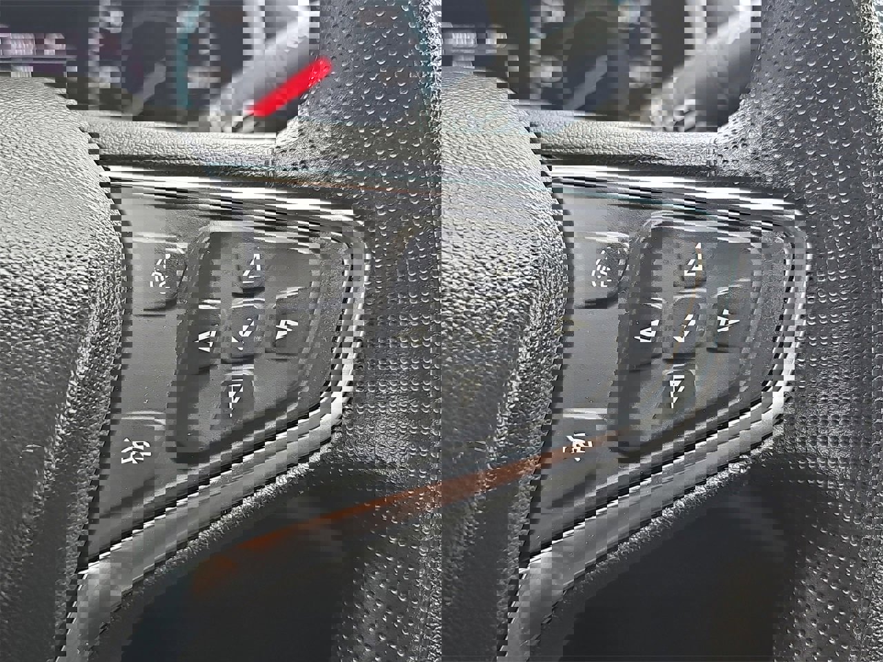 Used 2025 Chevrolet Malibu LT image 17