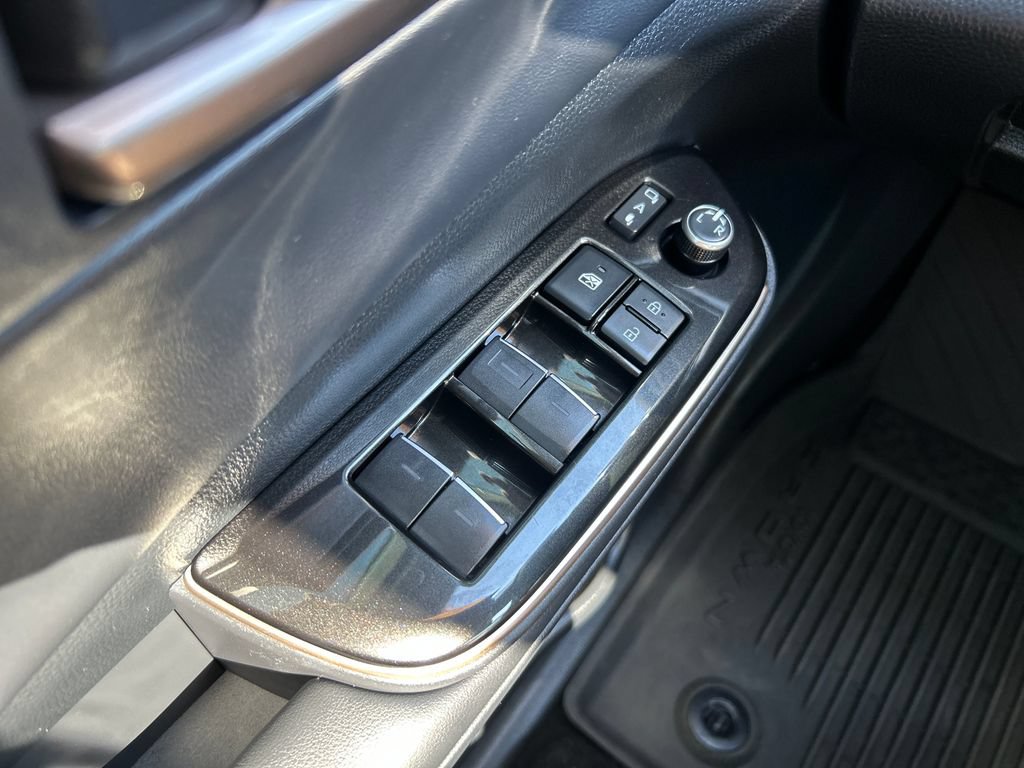 Certified 2025 Toyota Crown Platinum AWD/4WD image 12