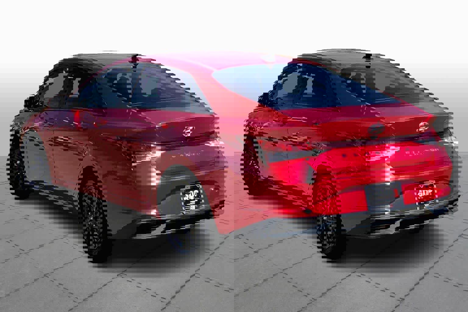 Used 2021 Hyundai Elantra SEL image 11