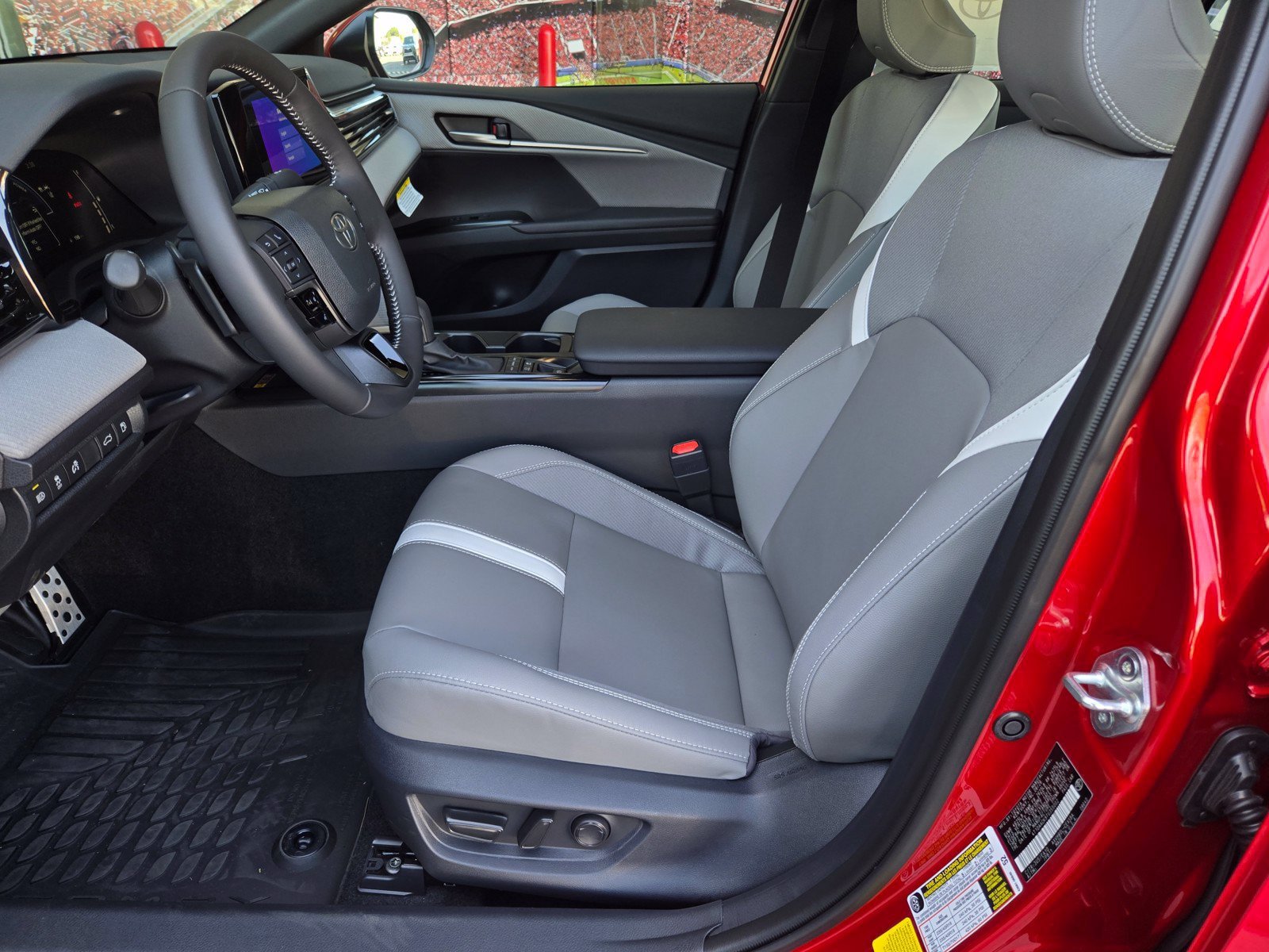 Certified 2026 Toyota Camry SE w/ Convenience Package FWD image 15