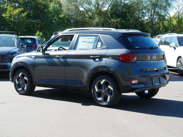 New 2026 Hyundai Venue SEL FWD image 3