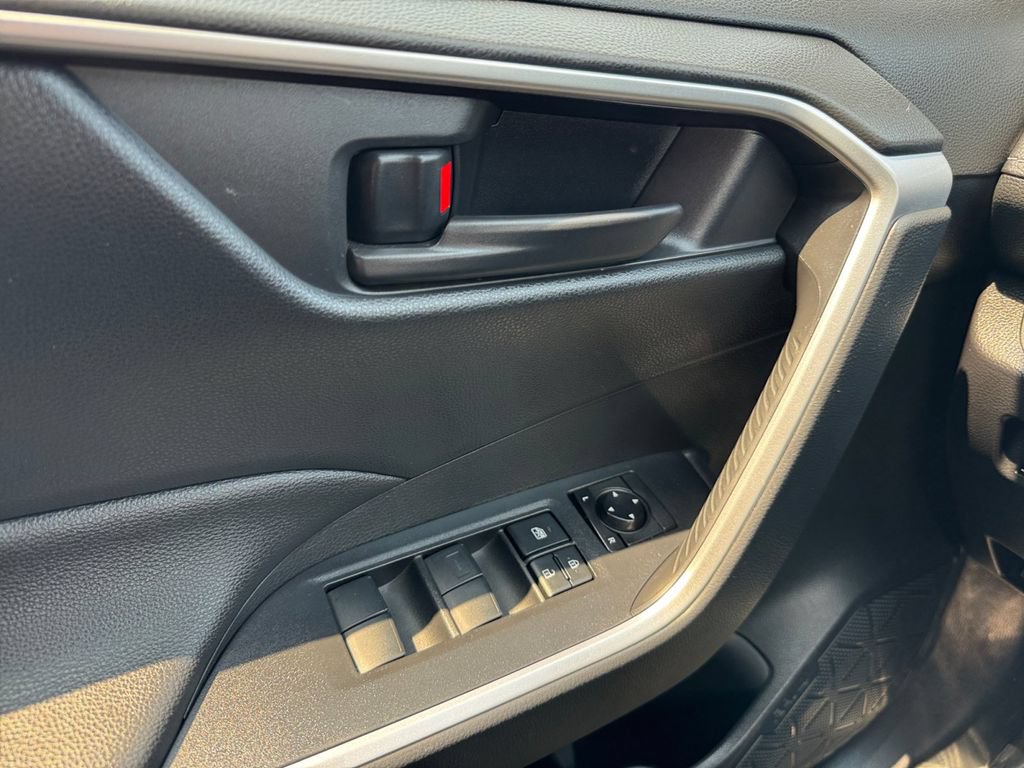 Certified 2019 Toyota RAV4 LE w/ All Weather Liner Package AWD/4WD image 11