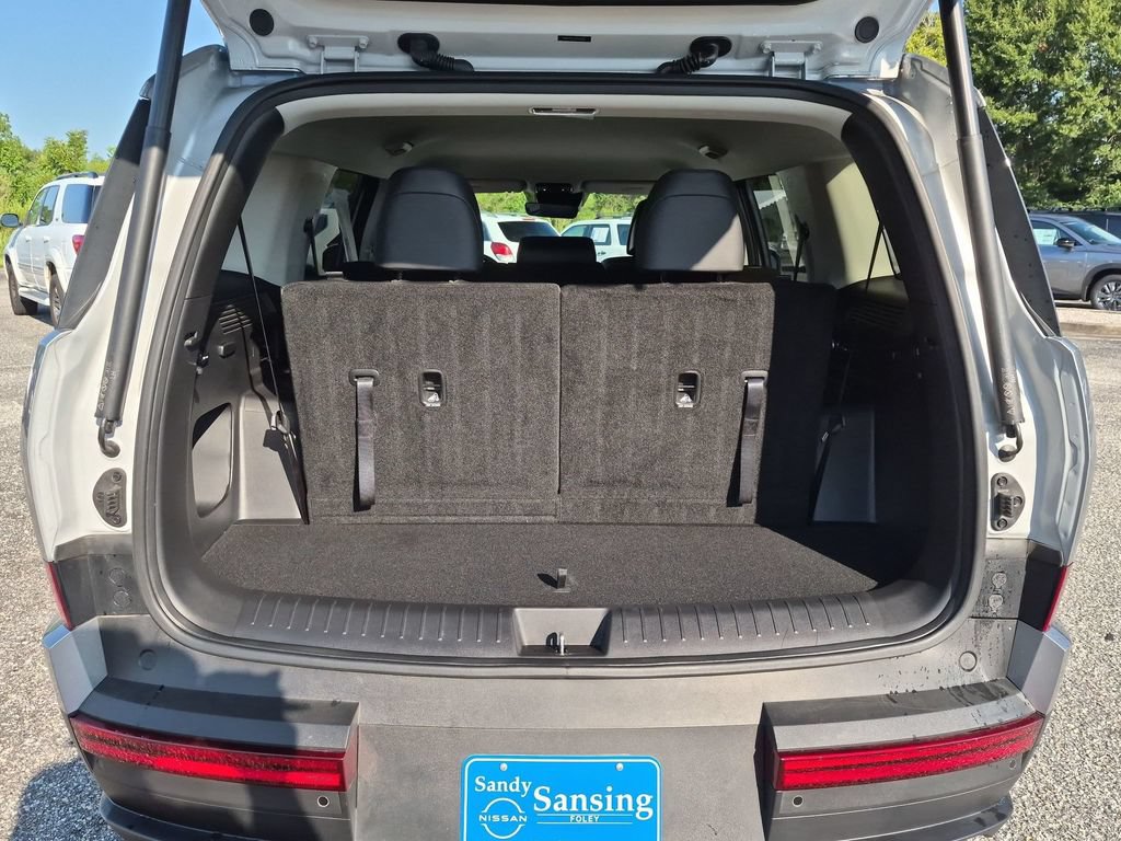 Used 2025 Hyundai Santa Fe SEL FWD image 32