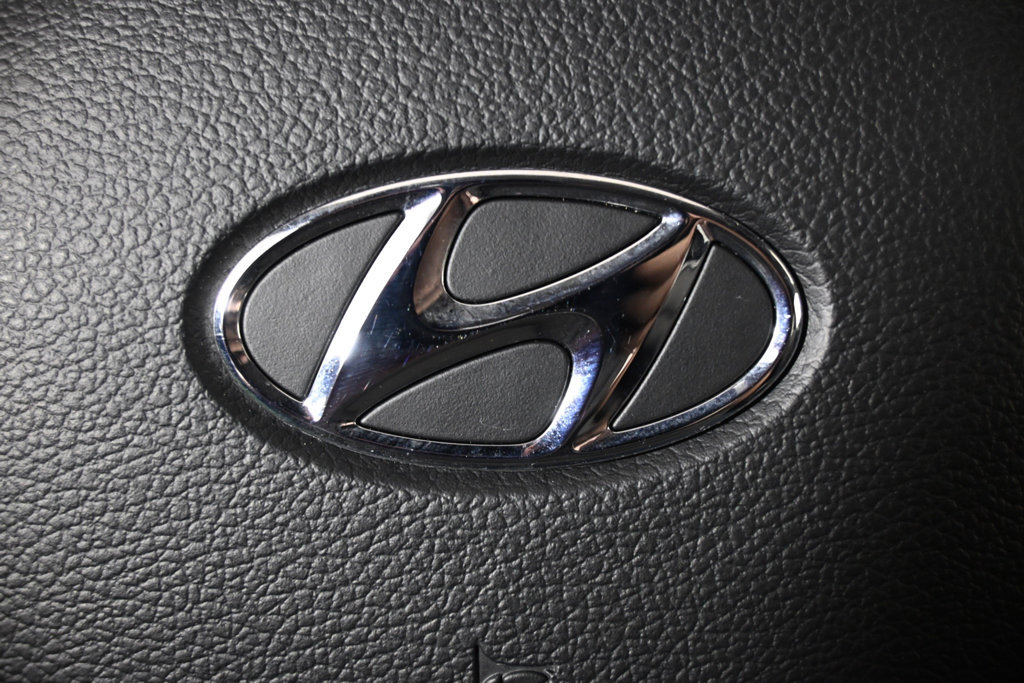 Used 2023 Hyundai Santa Fe SE w/ Cargo Package AWD/4WD image 34