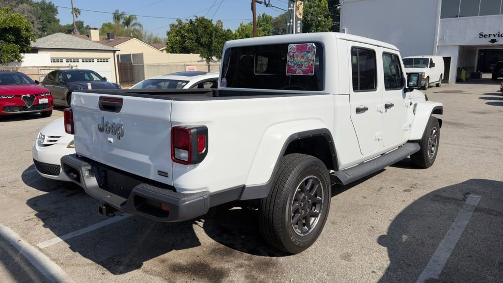 Used 2023 Jeep Gladiator Overland AWD/4WD image 4