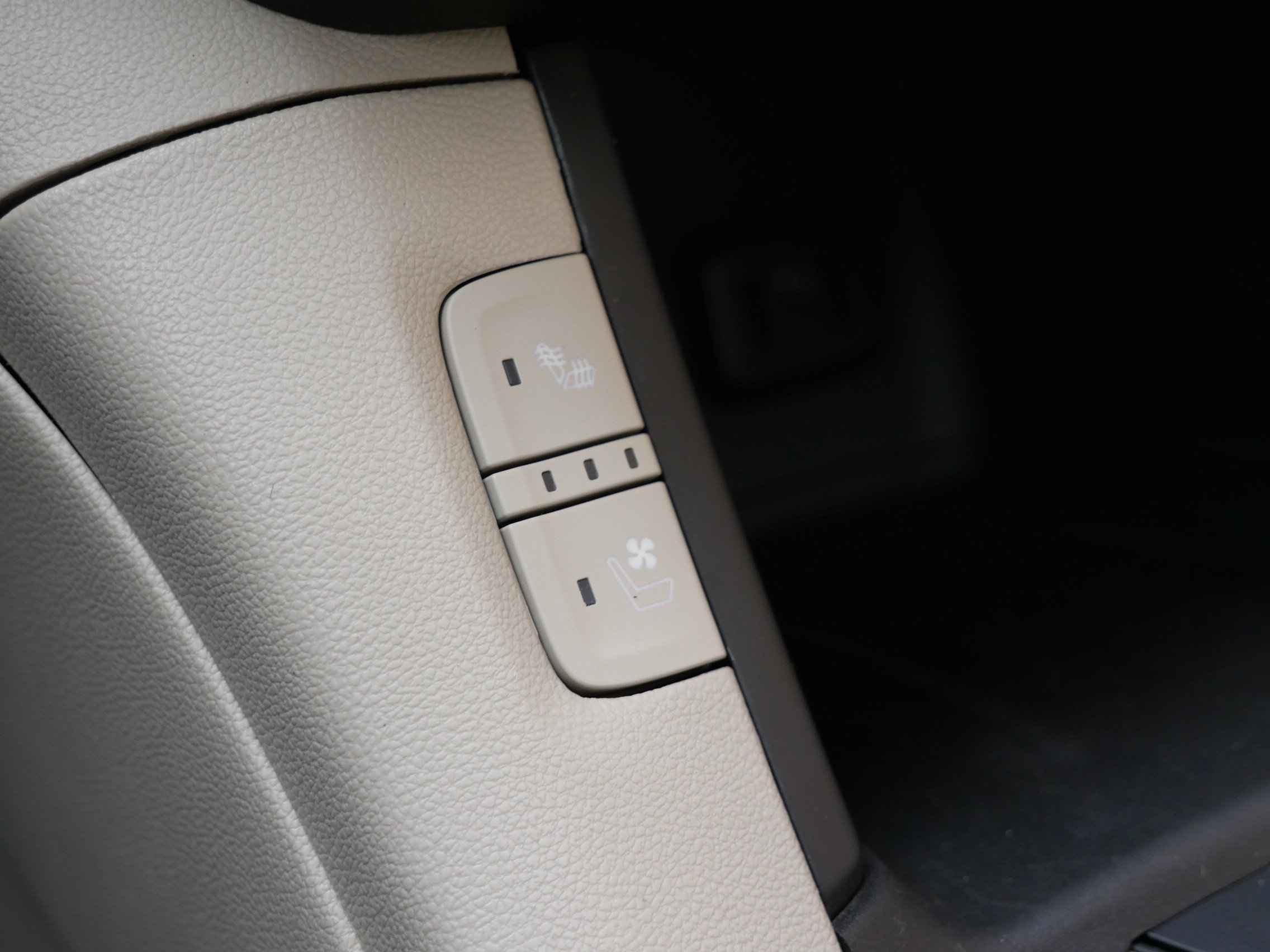 Used 2017 GMC Acadia Denali w/ Technology Package image 20