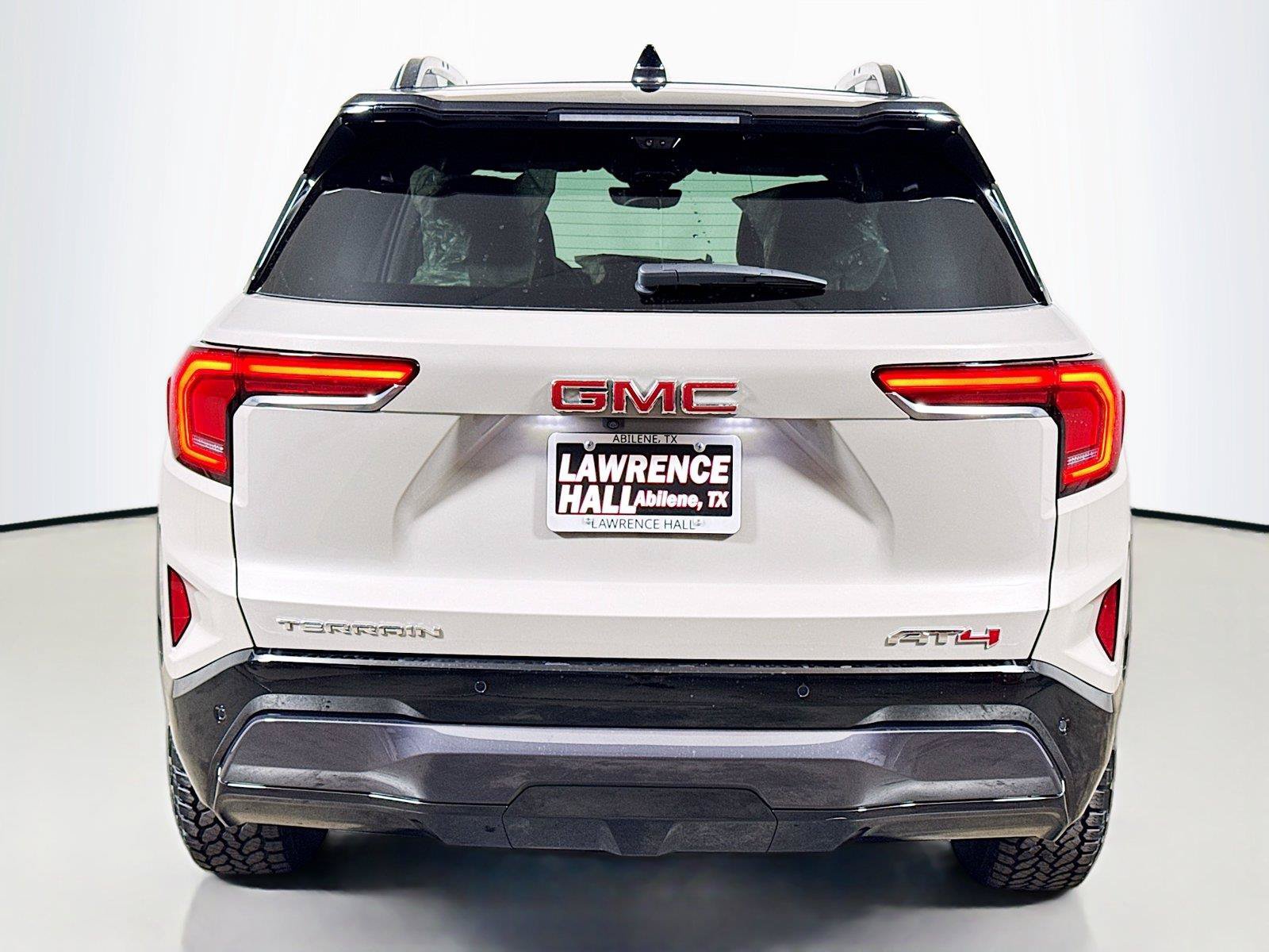 New 2027 GMC Terrain AT4 w/ Technology Package II AWD/4WD image 4