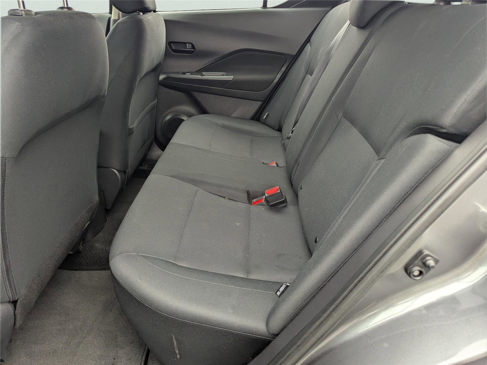 Used 2023 Nissan Kicks S image 9