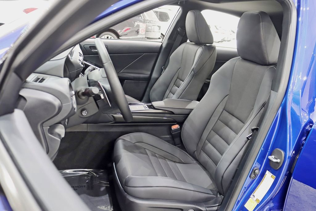 Used 2025 Lexus IS 500 w/ Accessory Package 2 RWD image 26