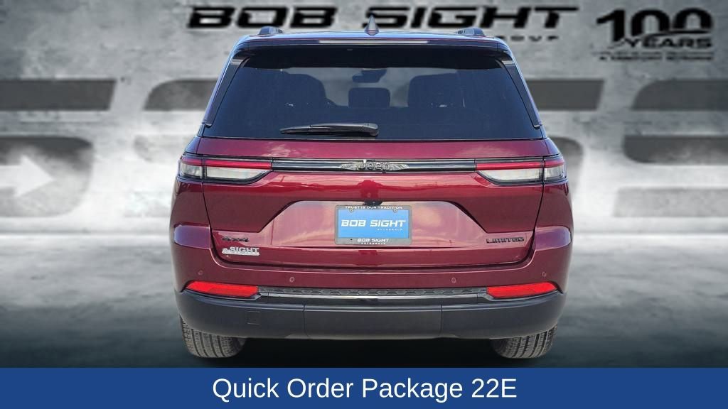 Used 2025 Jeep Grand Cherokee Limited w/ Black Appearance Package image 5