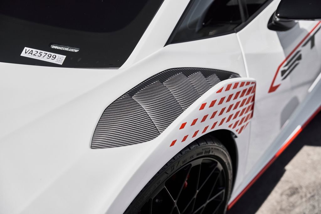 Used 2024 Lamborghini Huracan STO RWD image 10