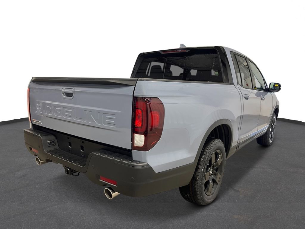 New 2026 Honda Ridgeline Black Edition image 3