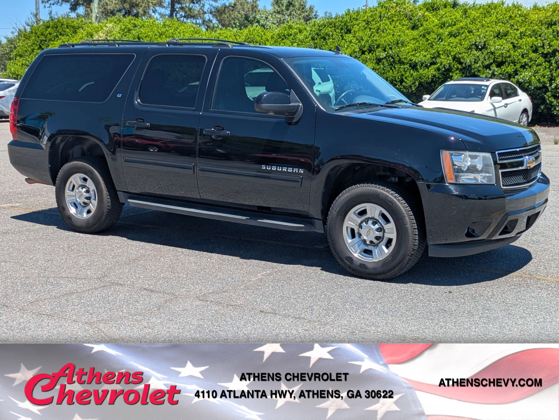 Used 2011 Chevrolet Suburban 2500 LT w/ Luxury Package AWD/4WD video 1
