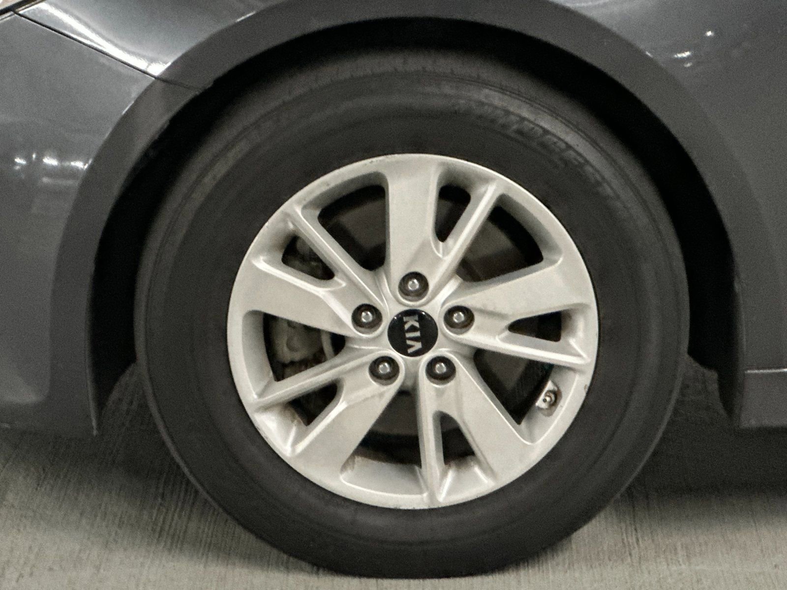 Used 2016 Kia Optima LX image 31