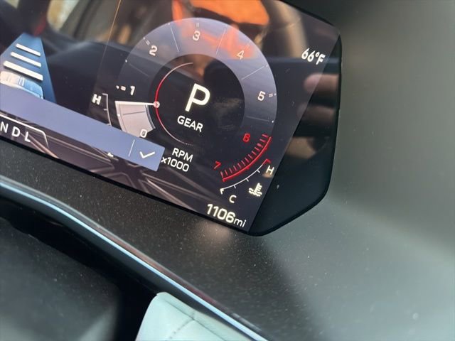 Used 2024 GMC Canyon AT4X w/ AT4X AEV Edition image 15