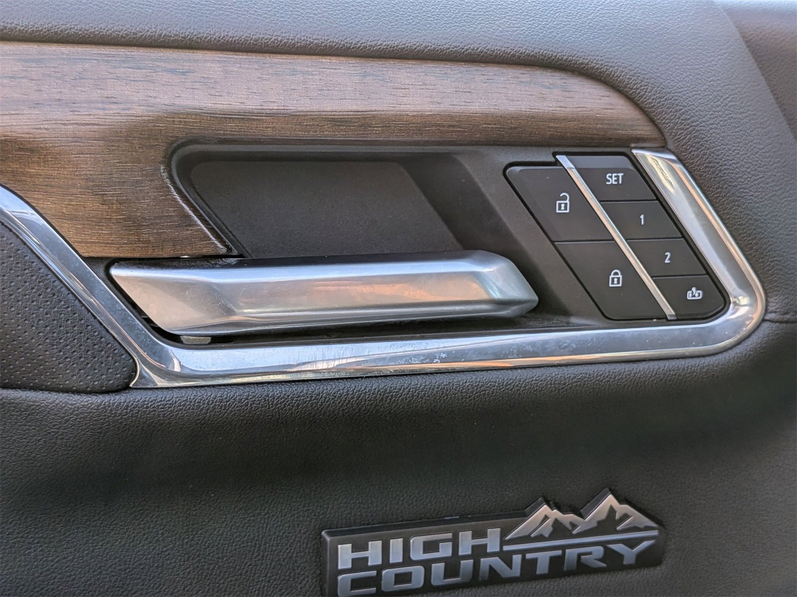 Used 2023 Chevrolet Silverado 1500 High Country image 13