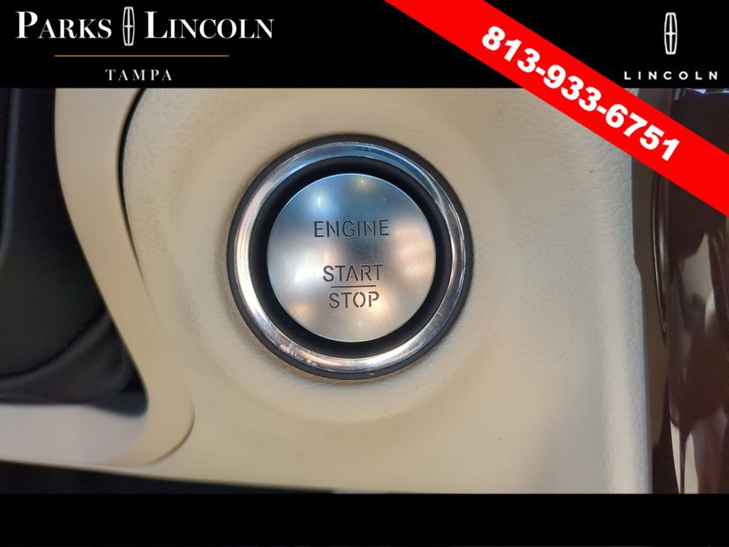 Used 2020 Mercedes-Benz SLC 300 image 30