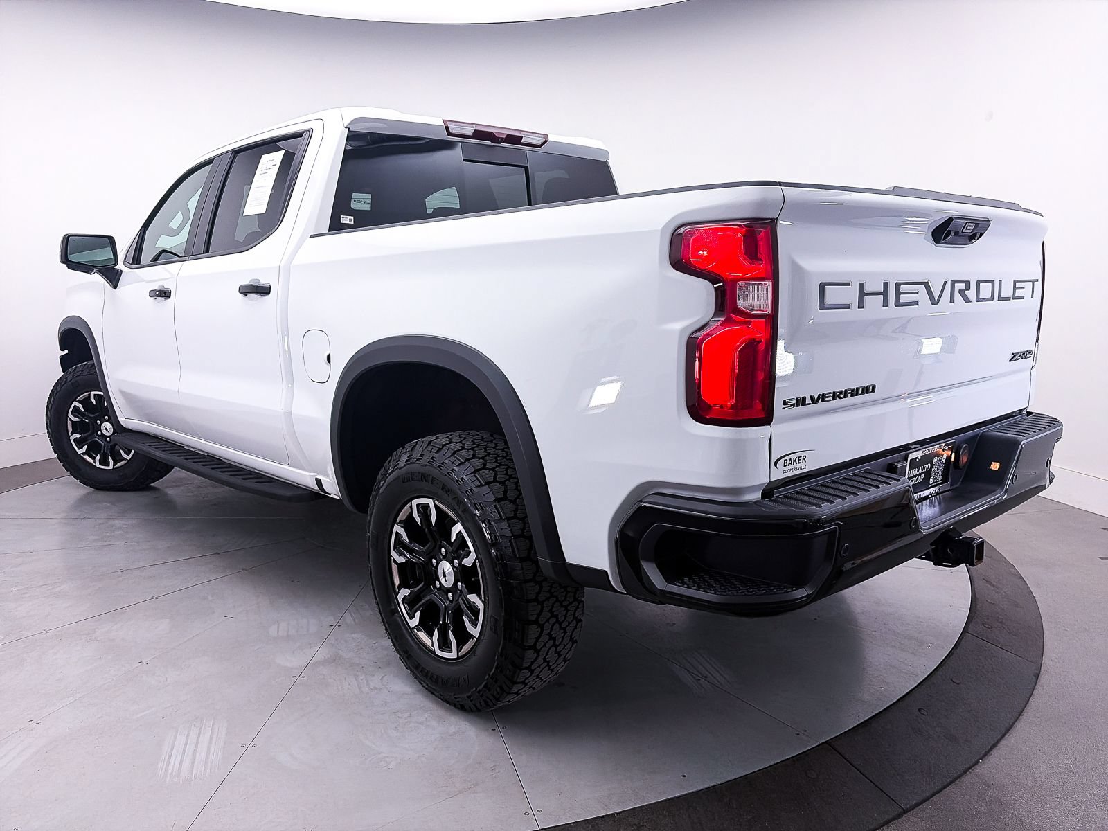 Used 2024 Chevrolet Silverado 1500 ZR2 w/ LPO, Dark Essentials Package AWD/4WD image 4