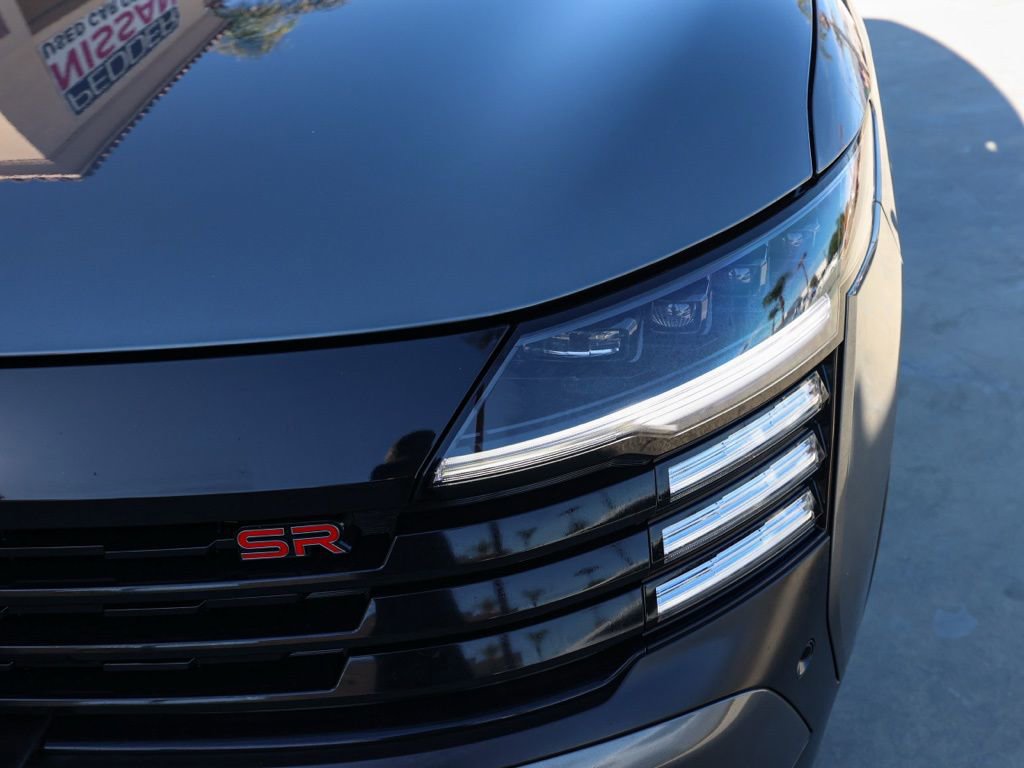 Used 2025 Nissan Kicks SR image 10