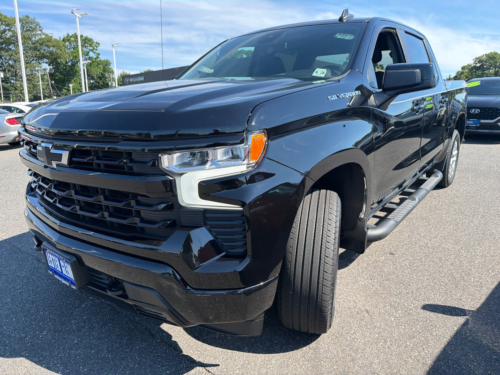 Used 2023 Chevrolet Silverado 1500 RST AWD/4WD image 6