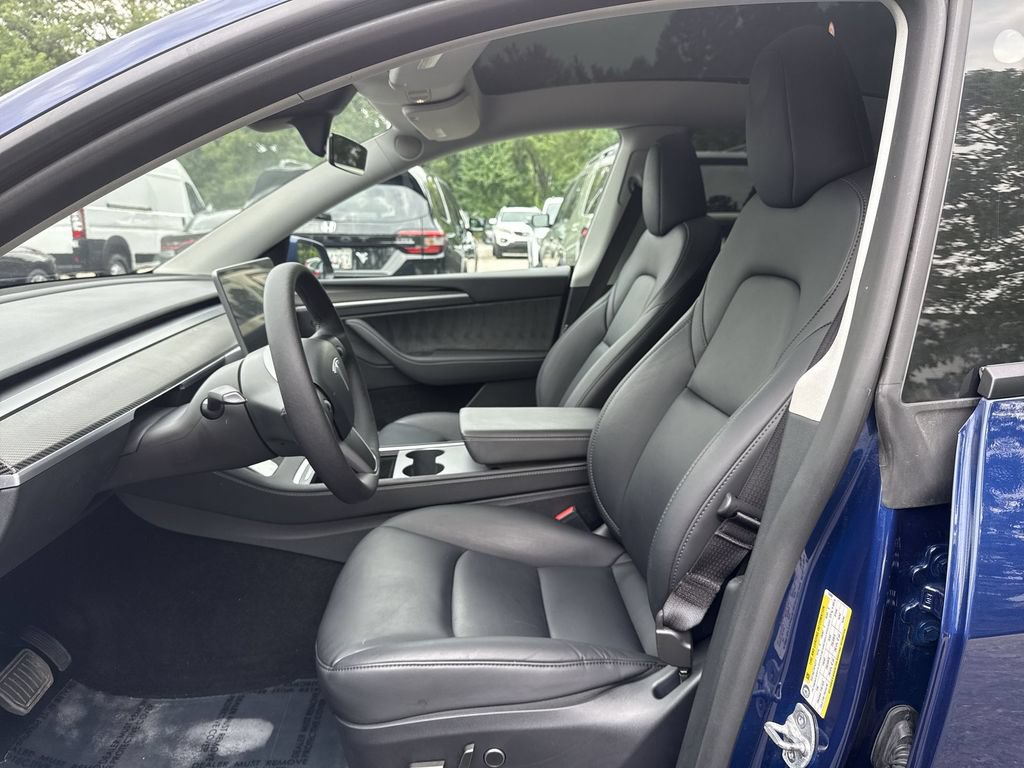 Used 2024 Tesla Model Y Long Range AWD/4WD image 13