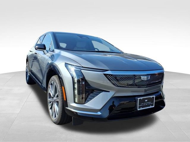 New 2025 Cadillac Optiq Luxury 2 image 2