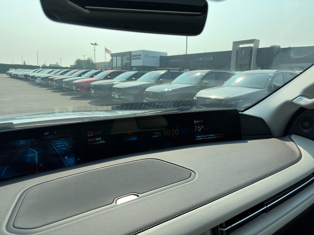 New 2026 Lincoln Navigator Reserve AWD/4WD image 24